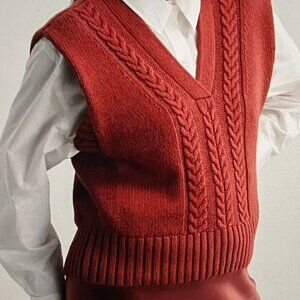 Darling Keen Vest in Sable color Size L